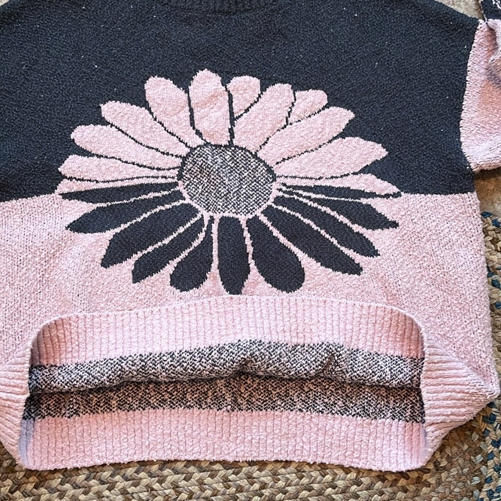 Free People In Bloom Floral Flower Oversized Sweater | Size Large NWT$248 - Picture 10 of 13